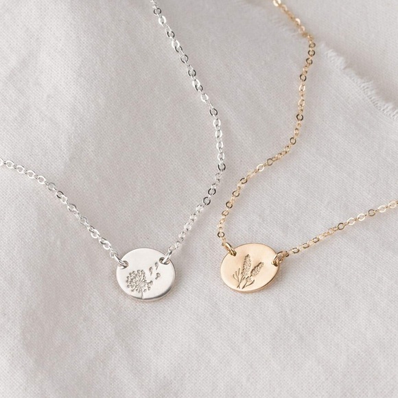 Buttercup Flower Engraved Chic Cute Charm Necklace - Picture 13 of 16